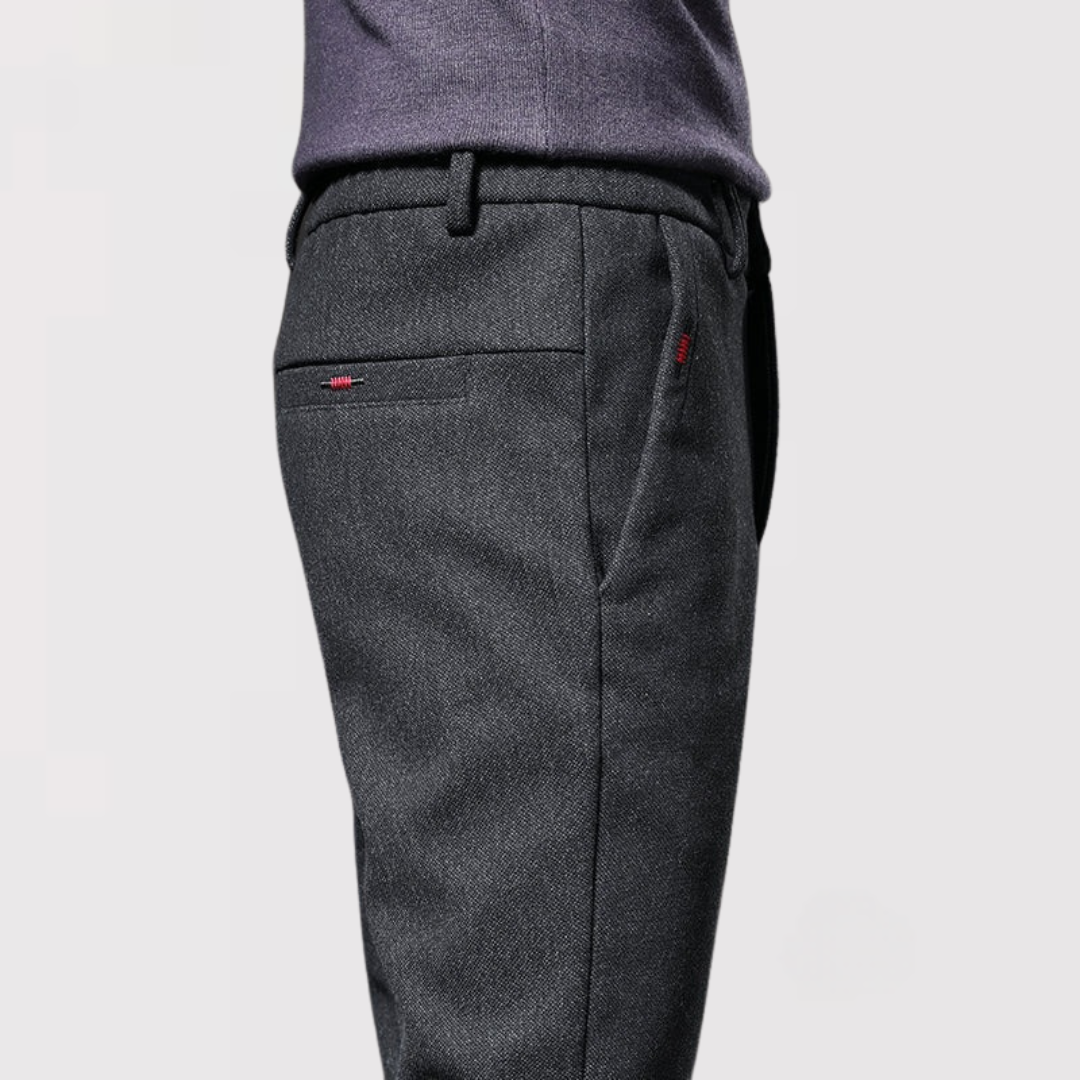 Ignaz™ | Schlanke Tapered-Hose mit glatter Oberfläche