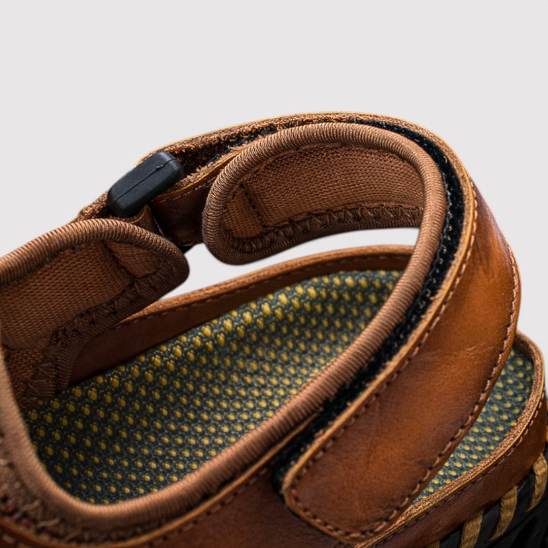 Ben™ | Luftige Sandalen mit verstellbarem Riemen