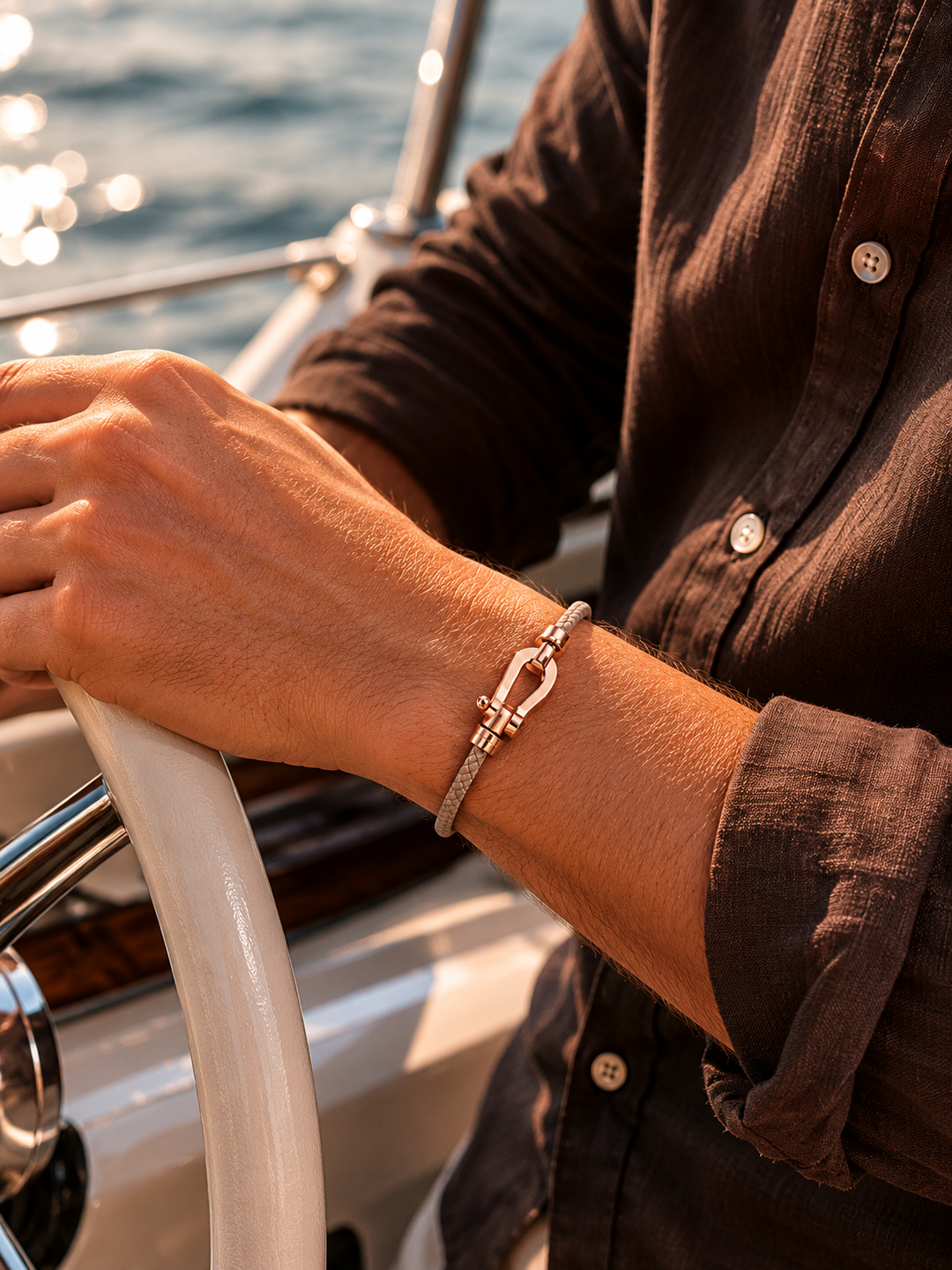 Raphael™ | Hellbraunes Segeltau-Armband mit Roségold-Akzenten