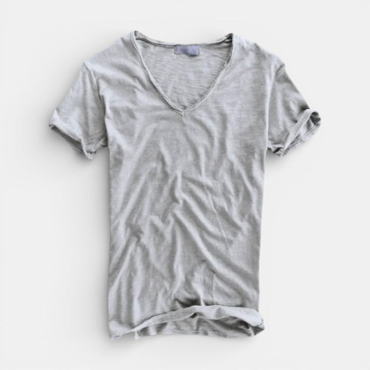 Meinhard™ | Weiches T-Shirt mit V-Ausschnitt