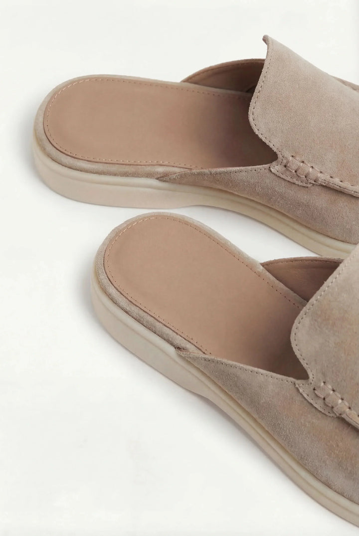Beige Wildleder Yacht Mule